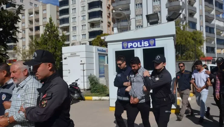 Kilis’te Göçmen Kaçakçılığı Operasyonu: 5 Kişi Tutuklandı